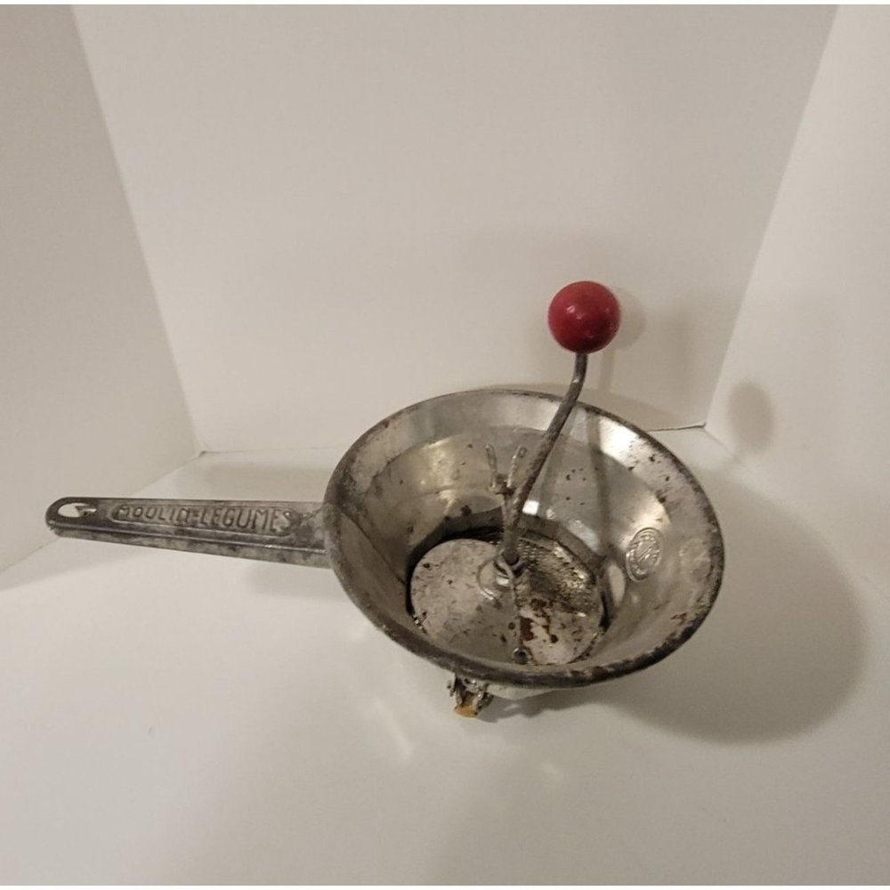 Vintage Moulin-Legumes Rotary Food Mill #1 No Disks Made in France Red Handle RA